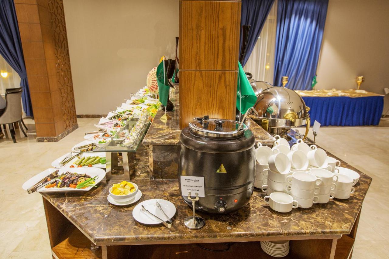 Swiss In Tabuk Hotel Buitenkant foto